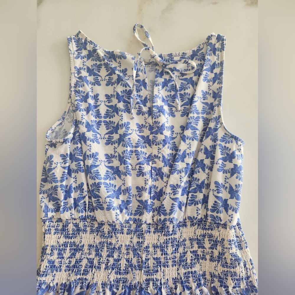 Floral Blue and White Sleeveless Dress In A Linen Look! - Picture 4 of 6